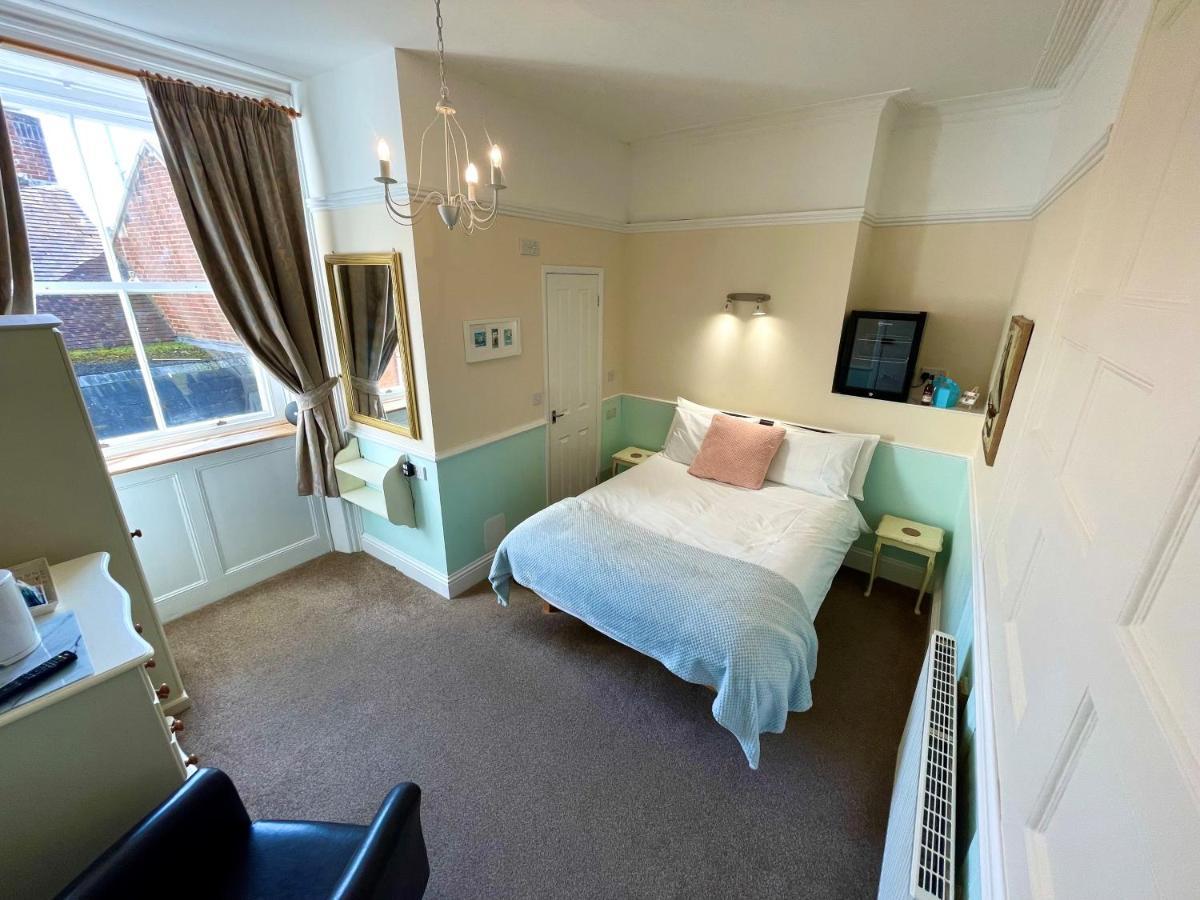 Bayliss Hall Guesthouse ويموث المظهر الخارجي الصورة
