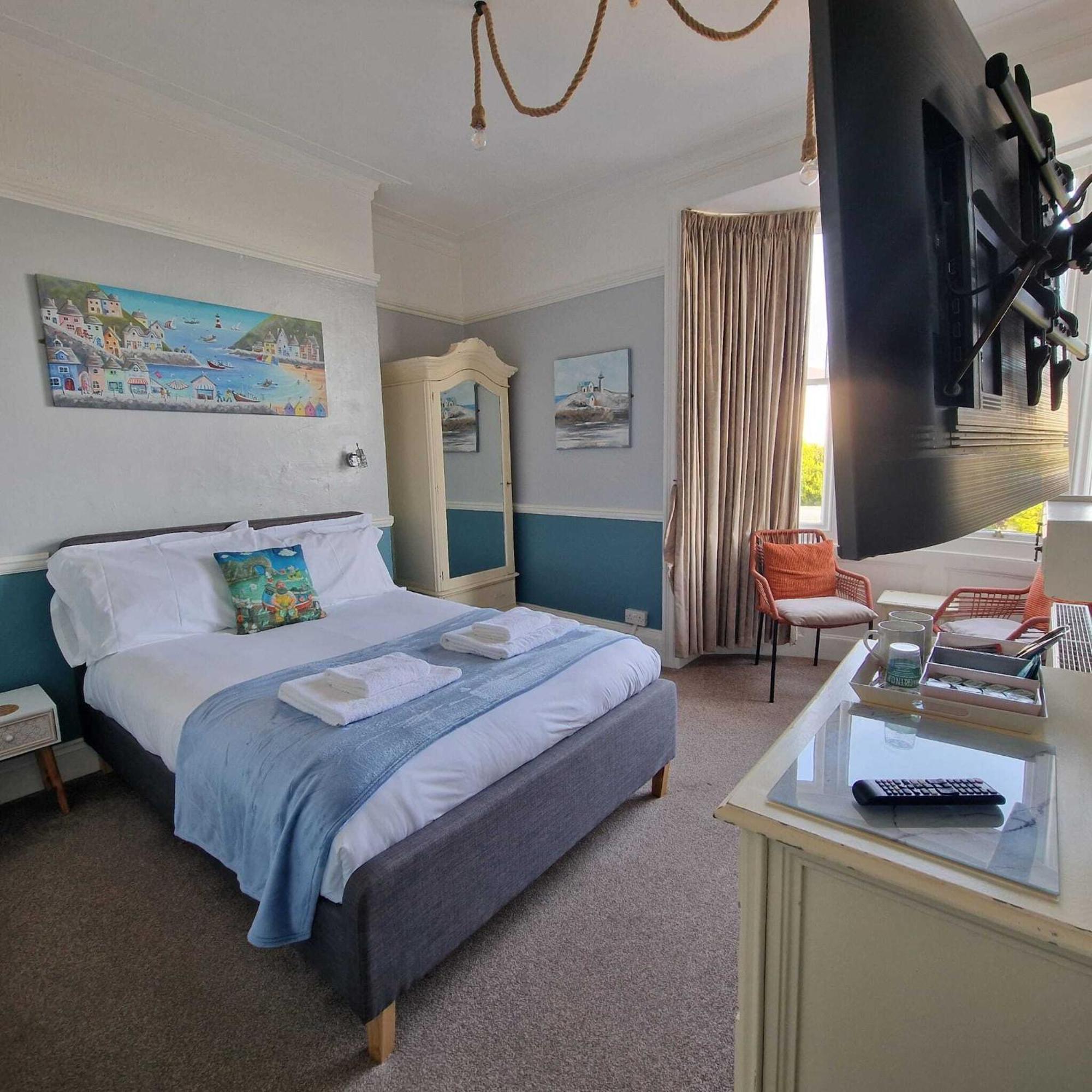 Bayliss Hall Guesthouse ويموث المظهر الخارجي الصورة